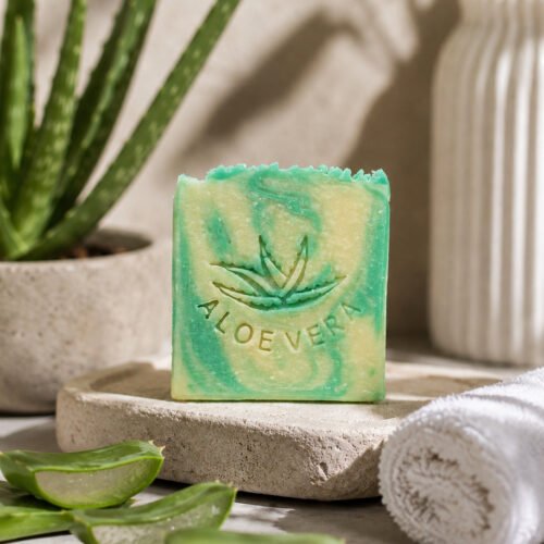 c00a0d_ac4698cbbad84a279b2d9536c68c0dd2mv2.jpg Săpun natural "Aloe Vera" (normal, mixt, gras)